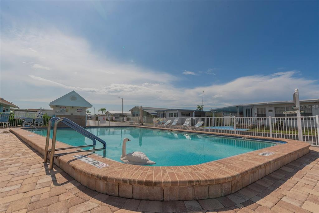 3301 Alt 19, Unit 404 Dunedin, FL 34698 - Photo 29 of 67