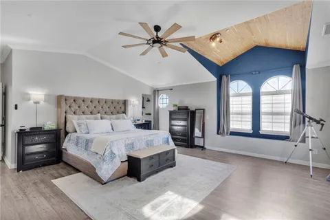 $799,000 | 18570 Niagara Drive, Victorville, CA 92395