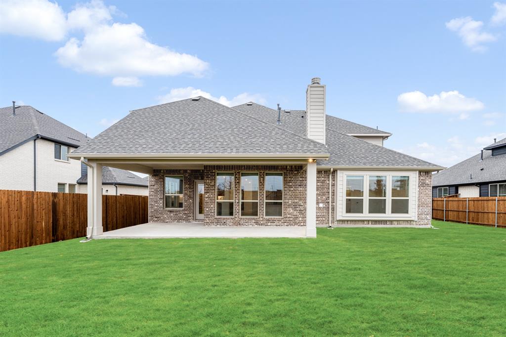 2813 Spg Vly Way Anna, TX 75409 - Photo 38 of 40 front view of a house with a yard