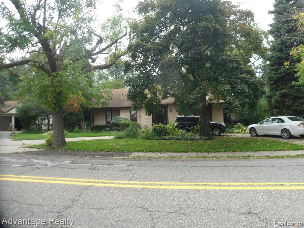 5290 Chicago Road Warren, MI 48092 - Photo 1 of 10 Full Front.jpg