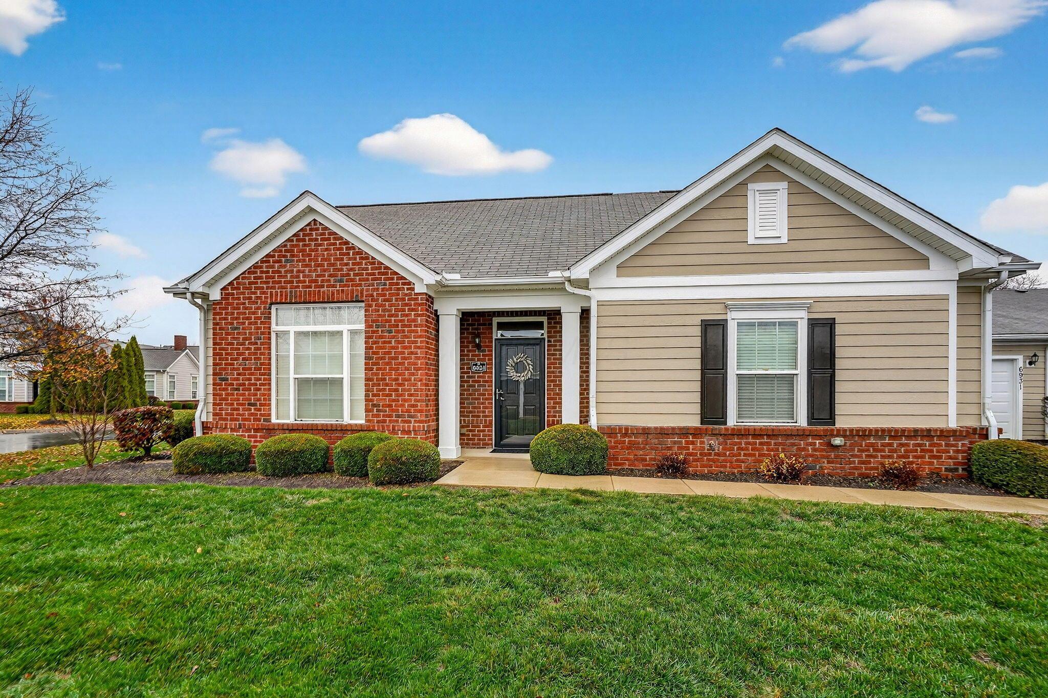 6931 Rothwell Street New Albany, OH 43054 - Photo 2 of 58 Brick exterior