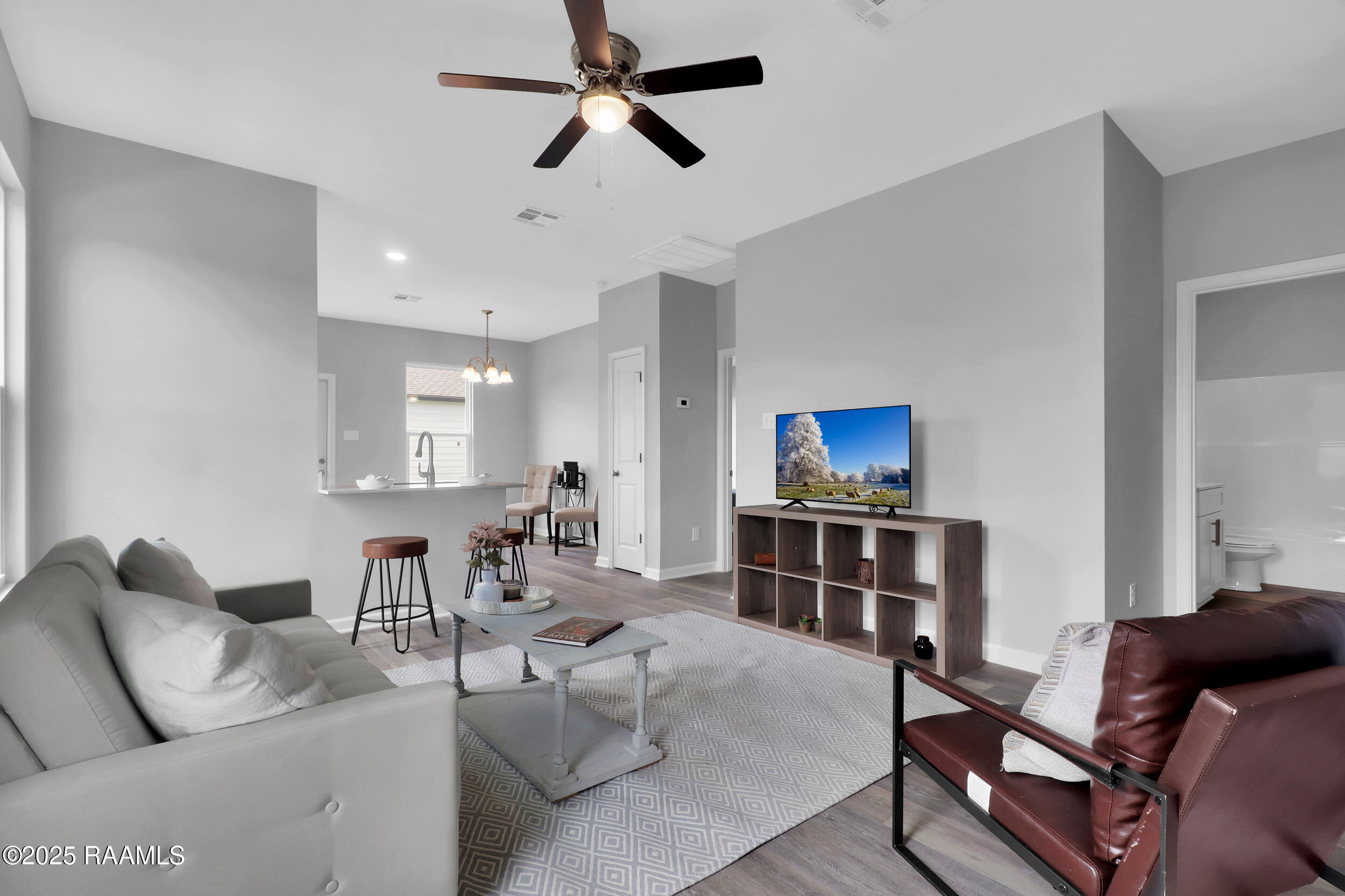 106 Jantz Lafayette, LA 70506 - Photo 2 of 14 IMG_5567