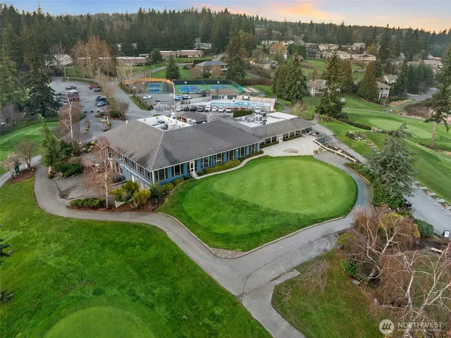 a picture of city view