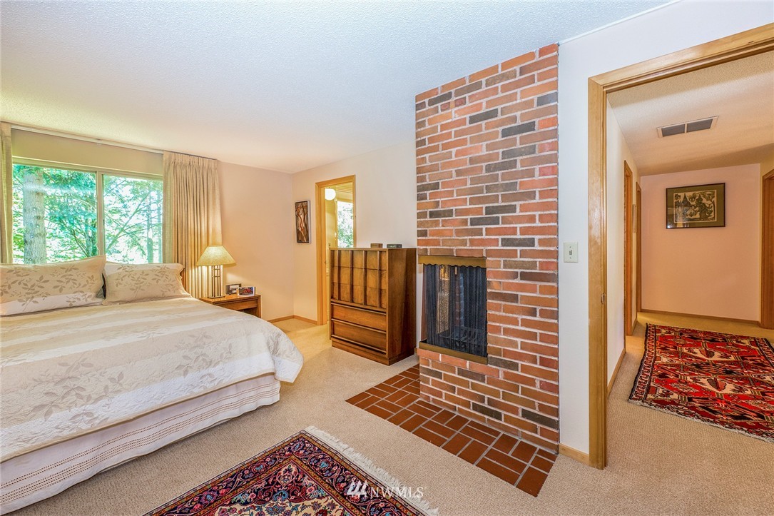 9038 Ridgeview Circle West Tacoma, WA 98466 - Photo 14 of 24 Gallery Image 14