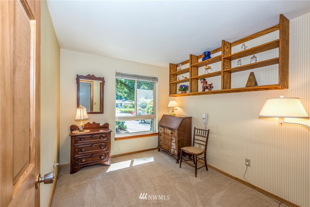 9038 Ridgeview Circle West Tacoma, WA 98466 - Photo 19 of 24 Gallery Image 19