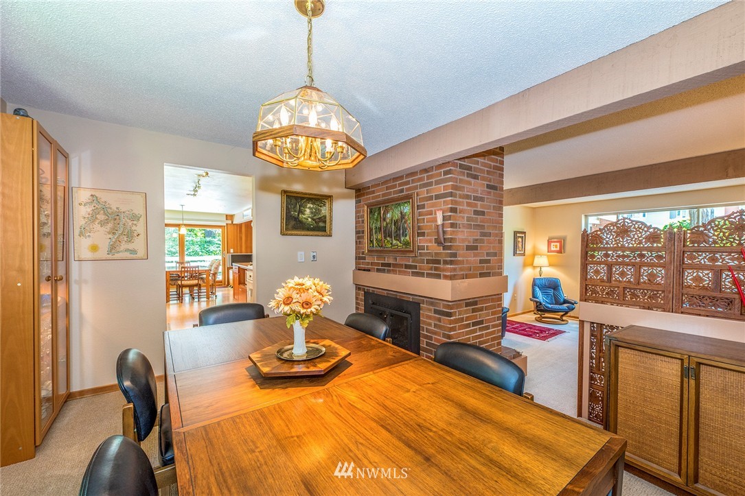 9038 Ridgeview Circle West Tacoma, WA 98466 - Photo 5 of 24 Gallery Image 5