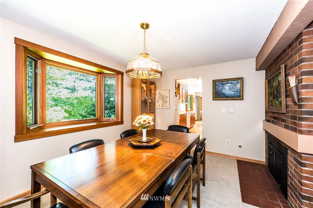 9038 Ridgeview Circle West Tacoma, WA 98466 - Photo 6 of 24 Gallery Image 6
