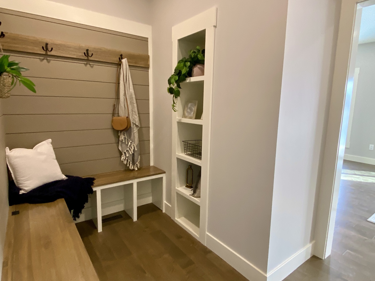 3913 Jade Drive Champaign, IL 61822 - Photo 14 of 38