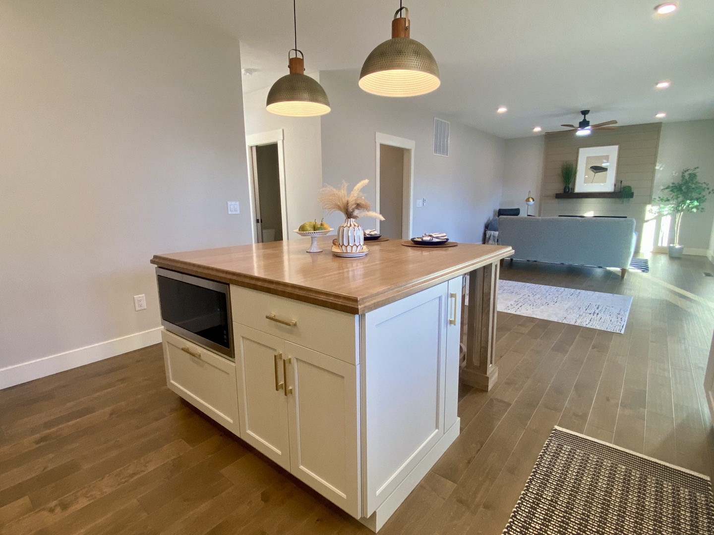 3913 Jade Drive Champaign, IL 61822 - Photo 8 of 38