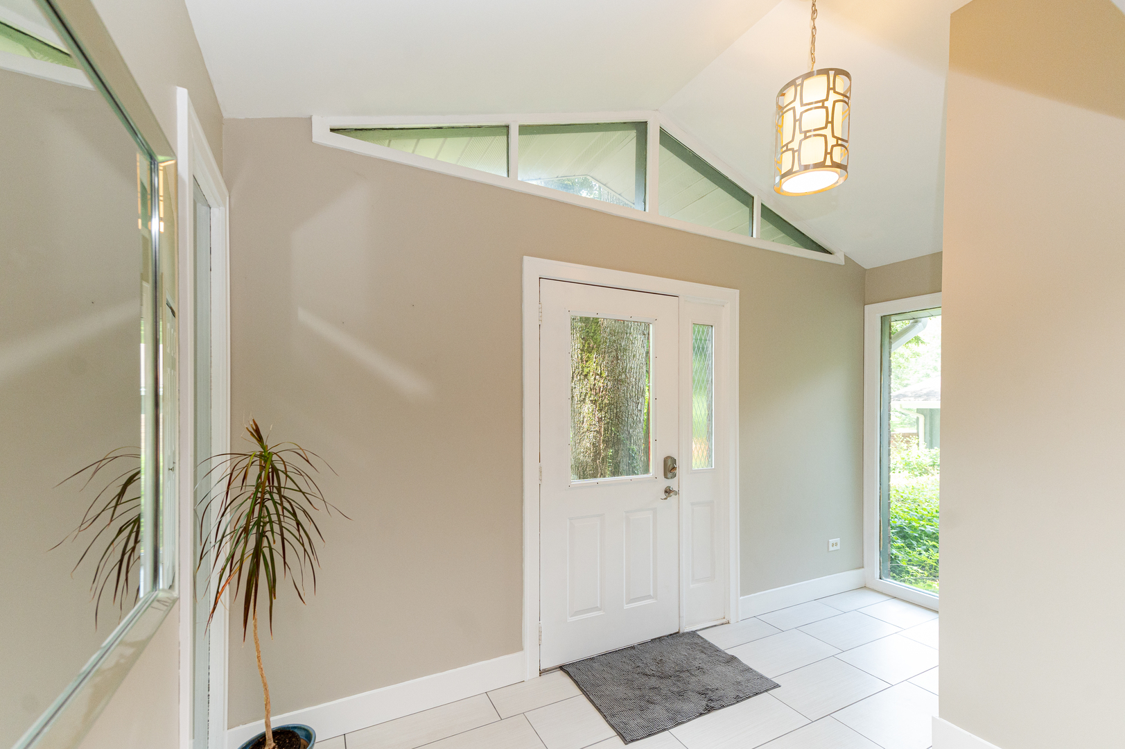 174 Trout Valley Road Trout Valley, IL 60013 - Photo 13 of 26