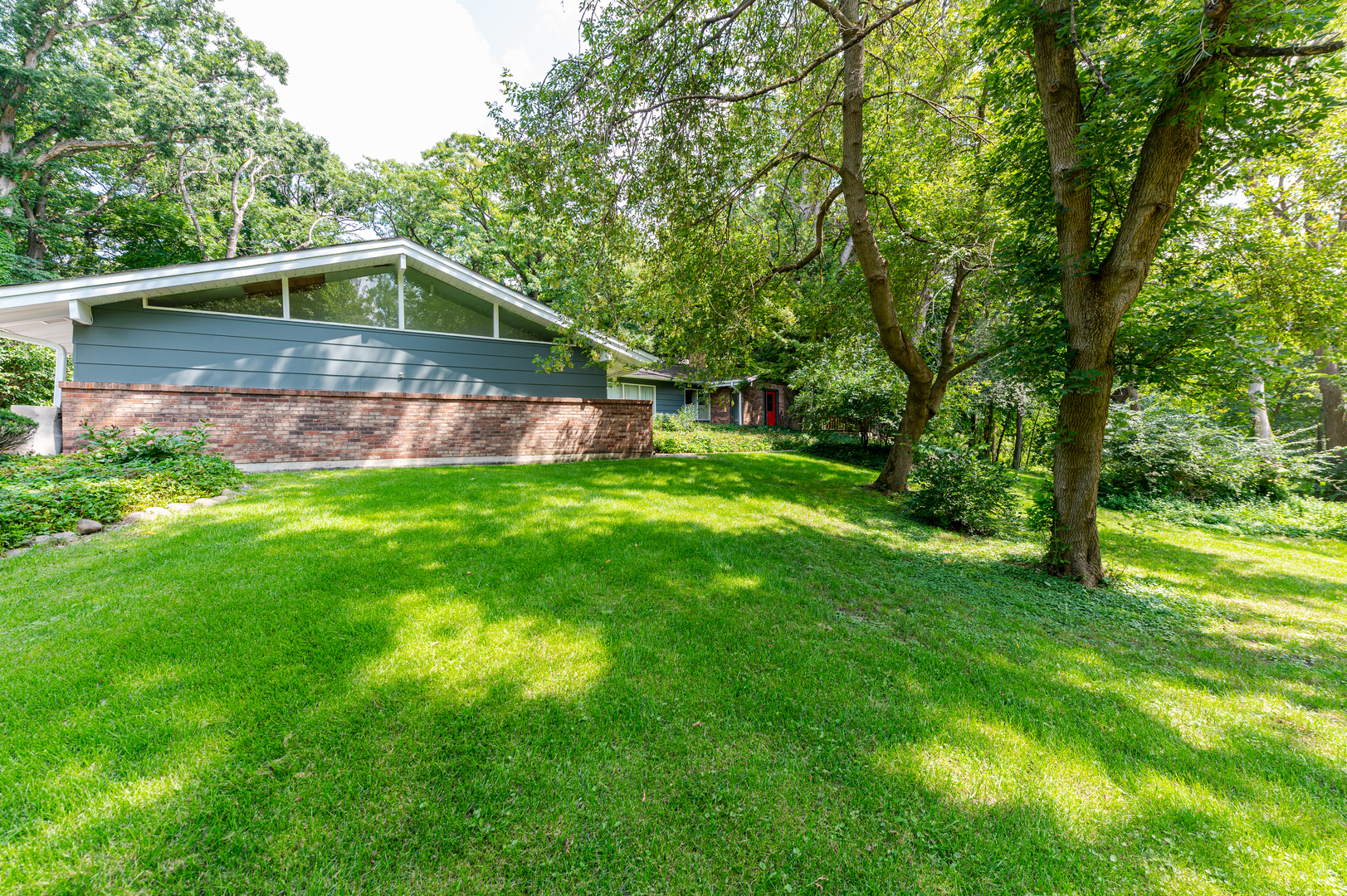 174 Trout Valley Road Trout Valley, IL 60013 - Photo 4 of 26