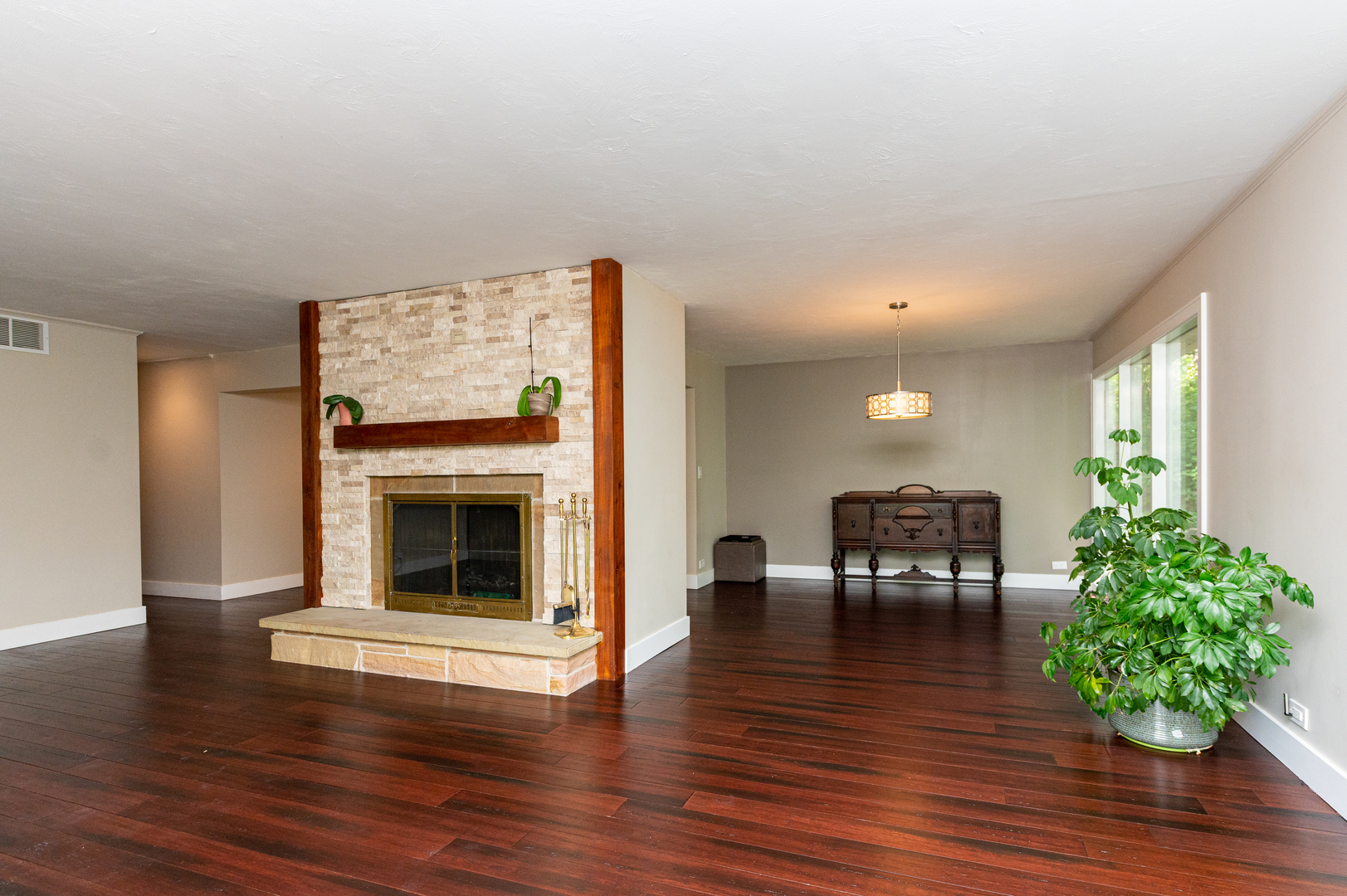 174 Trout Valley Road Trout Valley, IL 60013 - Photo 10 of 26
