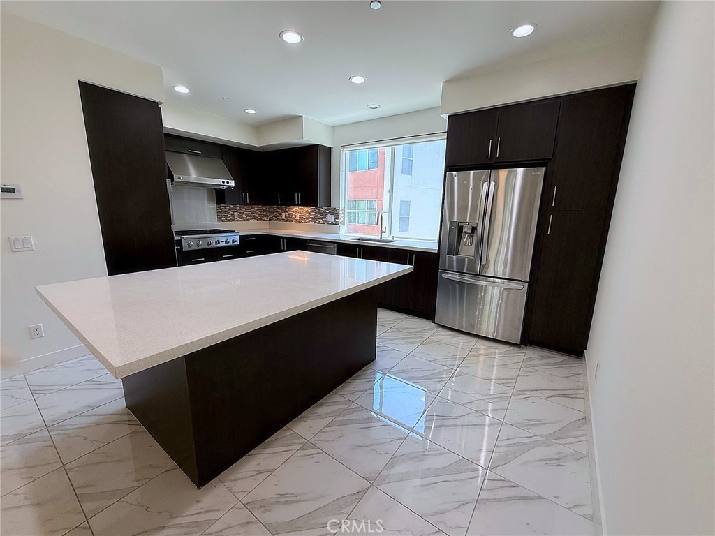 248 Rockefeller Irvine, CA 92612 - Photo 20 of 76