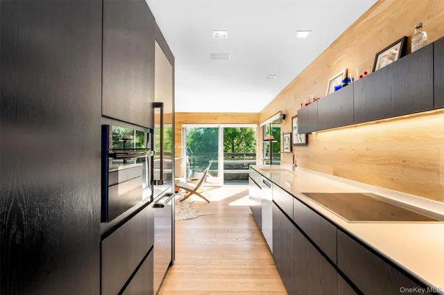 $525,000 | 142 Atlantic Walk, Unit C142, Ocean Beach, NY 11782