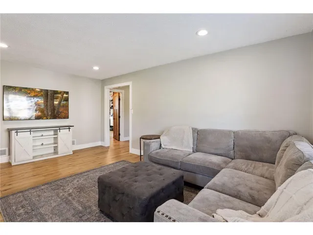 $2,500 | 311 Park Street East, Cologne, MN 55322