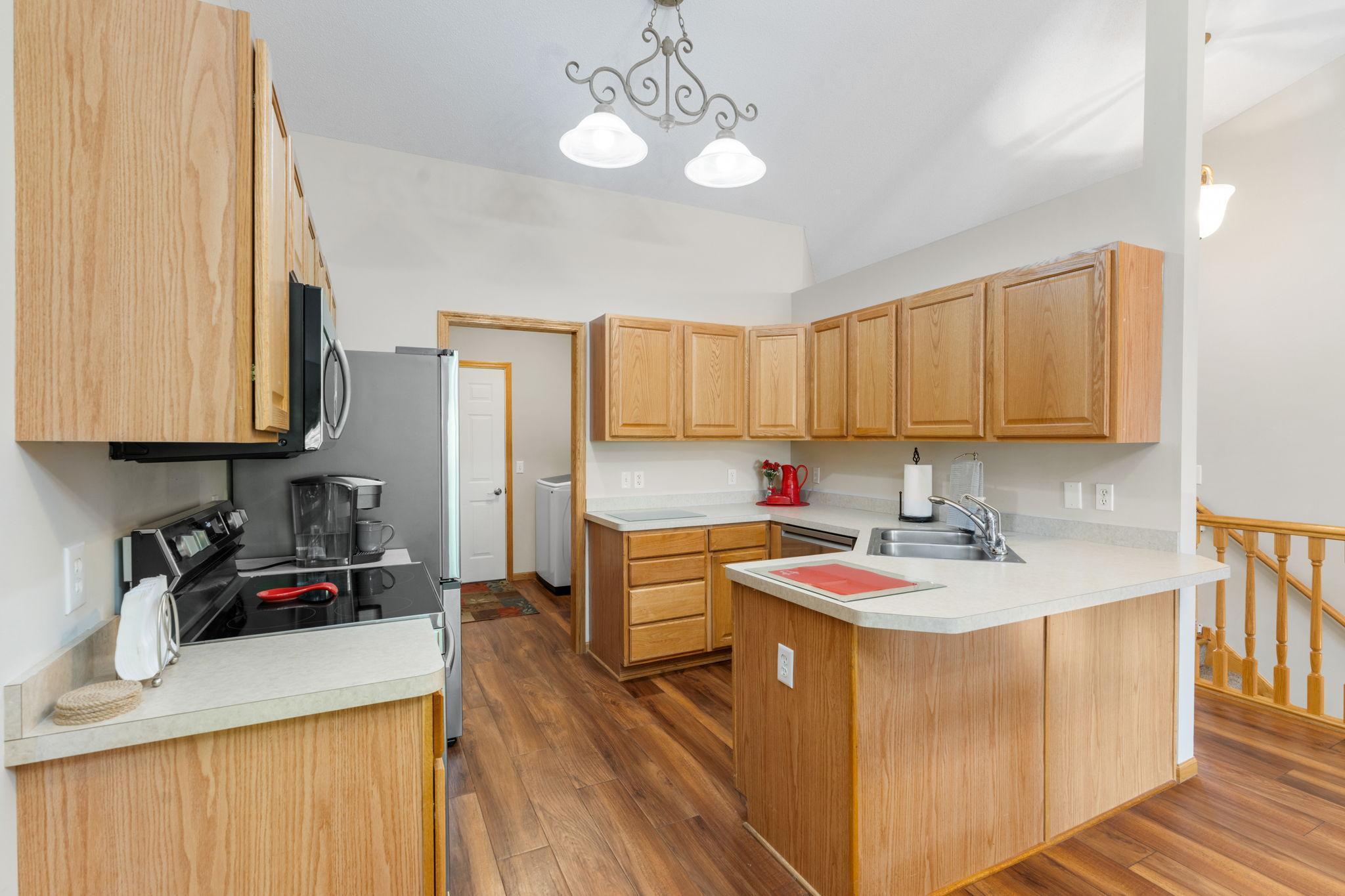 1409 Roberts Road Buffalo, MN 55313 - Photo 5 of 27 Gallery Image 5