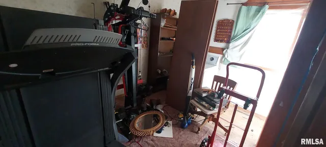 $135,000 | 862 270th Street, Viola, IL 61486