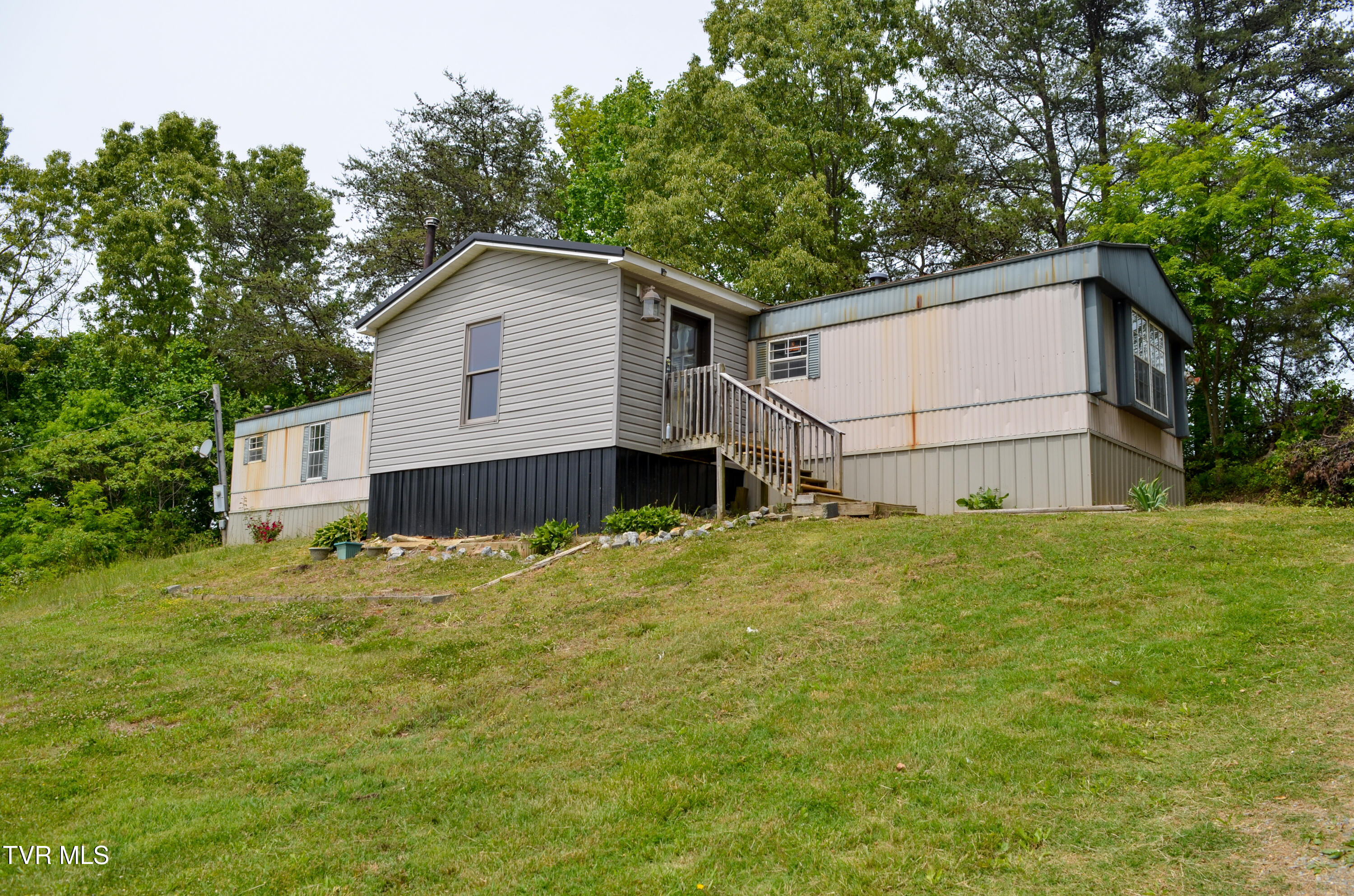 124 Browning Road Telford, TN 37690 - Photo 3 of 31 DSC_6197