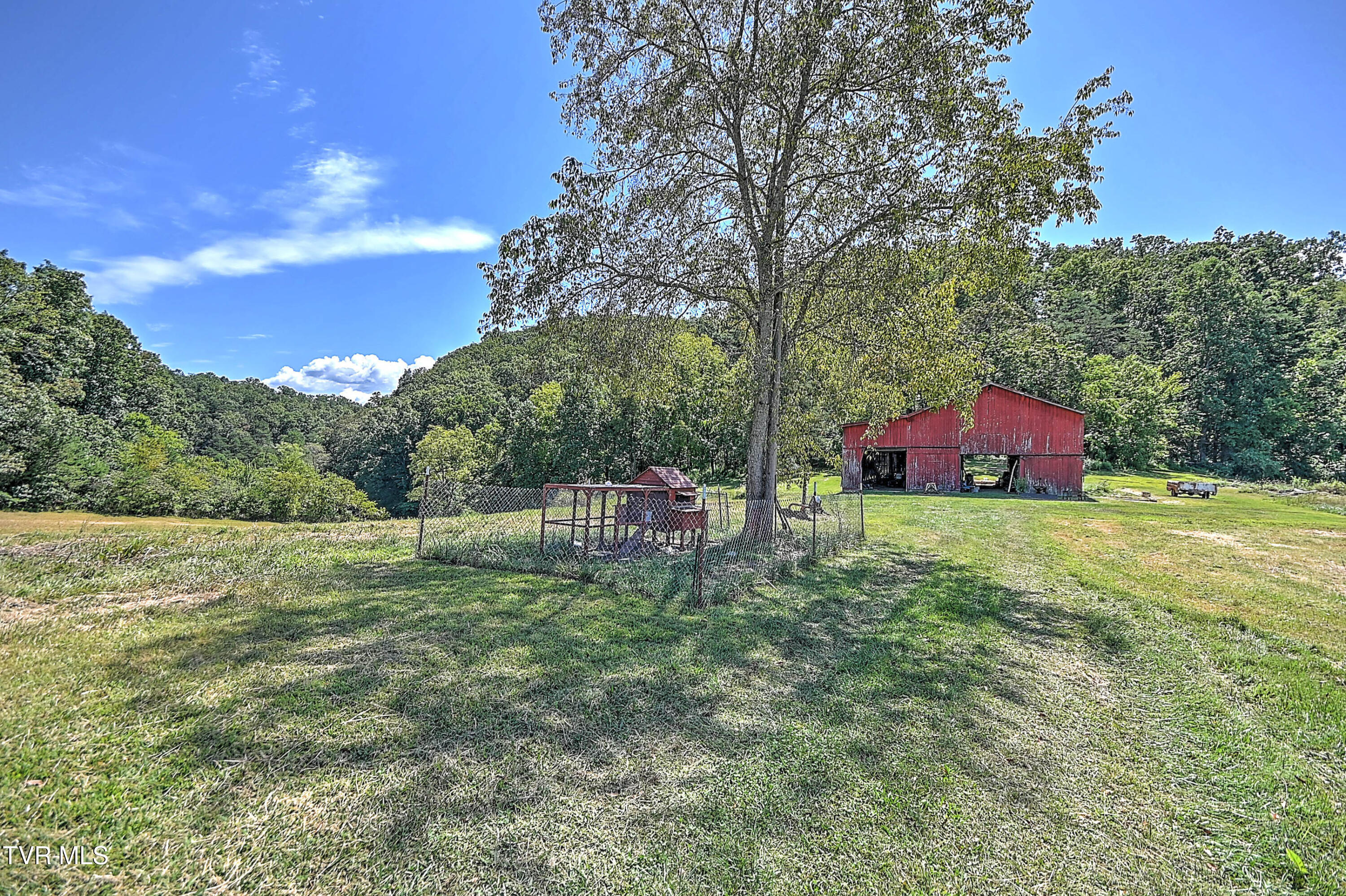 152 Cagle Road Bluff City, TN 37618 - Photo 35 of 55 152 Cagle CP-39