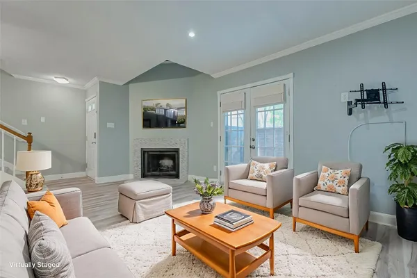 $98,000 | 11201 Lynbrook Drive, Unit 3702, Houston, TX 77042