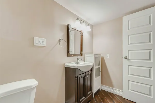 $98,000 | 11201 Lynbrook Drive, Unit 3702, Houston, TX 77042