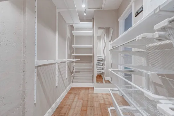 $98,000 | 11201 Lynbrook Drive, Unit 3702, Houston, TX 77042