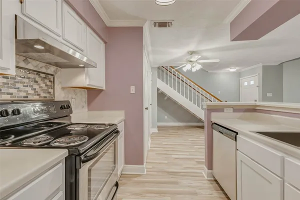 $98,000 | 11201 Lynbrook Drive, Unit 3702, Houston, TX 77042