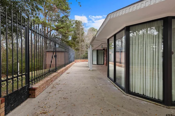 $439,000 | 450 Highway 43, Tatum, TX 75691