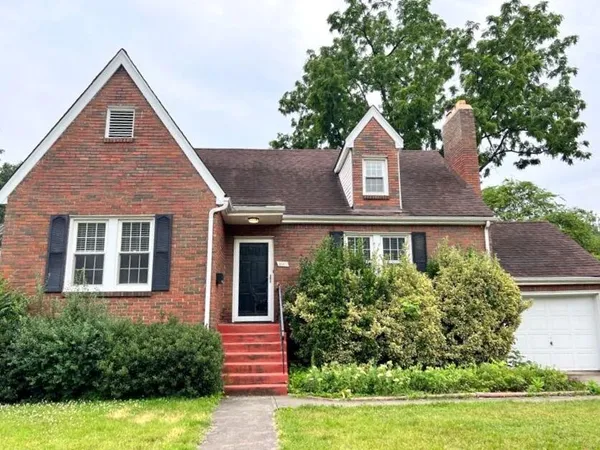$1,849 | 1668 Brandon Avenue Southwest, Roanoke, VA 24015