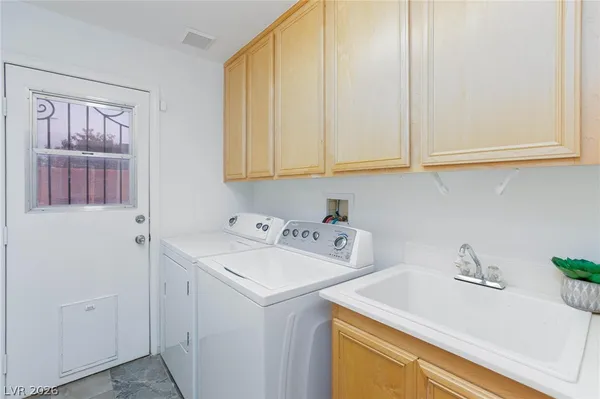 $4,995 | 9896 Masked Duck Avenue, Las Vegas, NV 89117