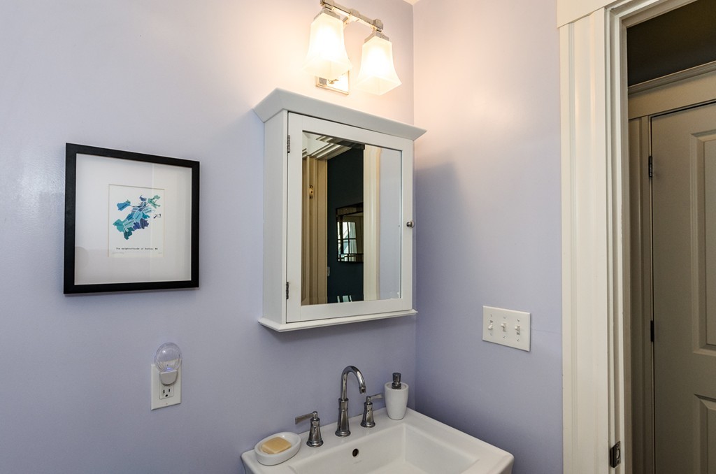 34 Catherine Street, Unit 6 Boston, MA 02131 - Photo 9 of 10