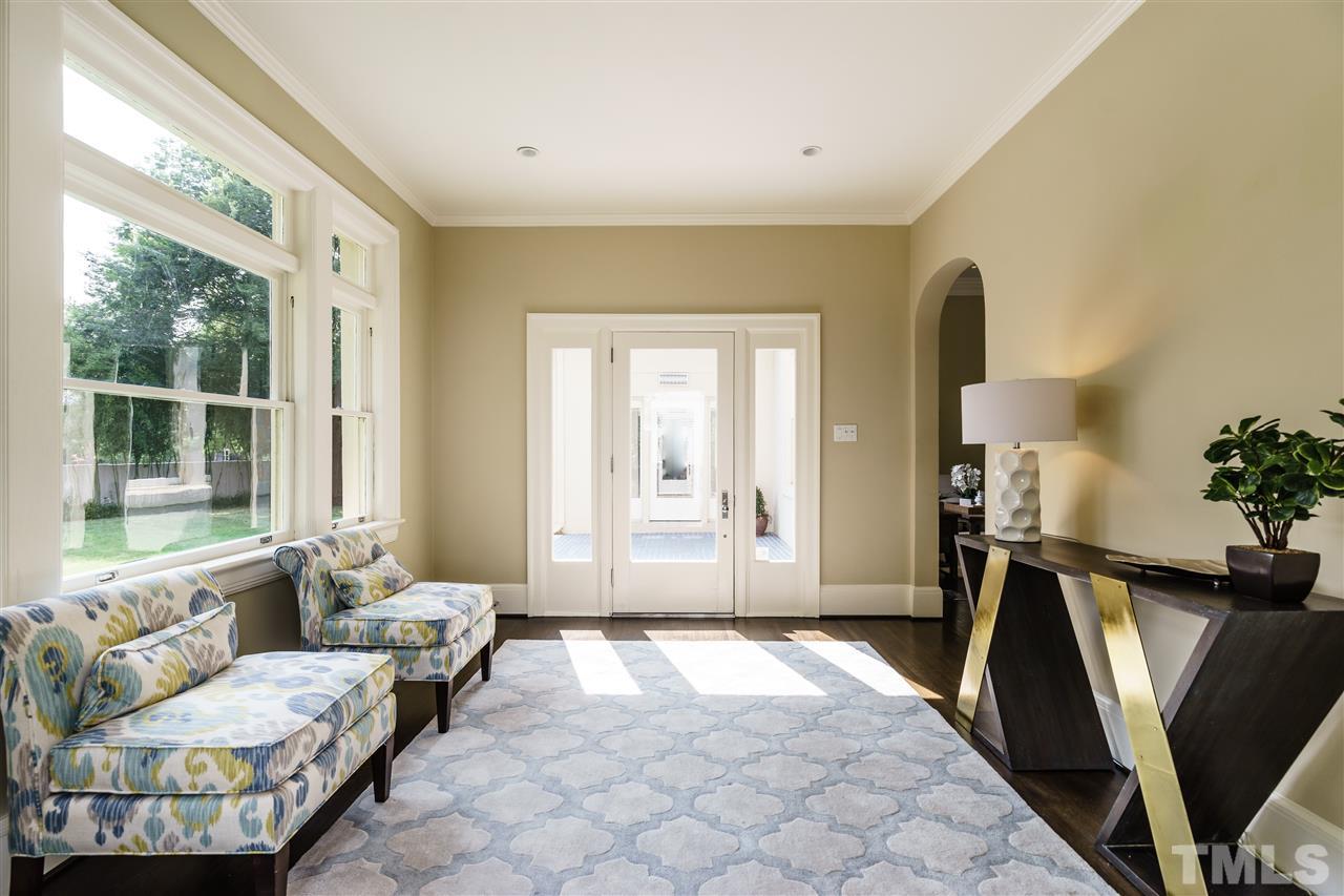 931 Vance Street Raleigh, NC 27608 - Photo 3 of 25 a living room with furniture and a window