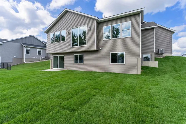 $576,135 | 521 Sienna Drive, Watertown, MN 55388