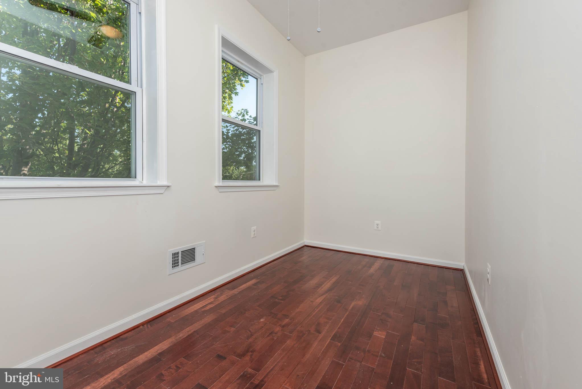 1232 North Gilmor Street Baltimore, MD 21217 - Photo 17 of 30 Gallery Image 17