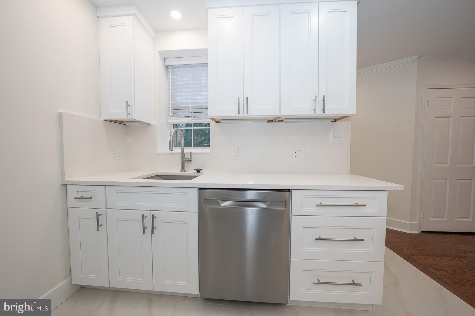 15 Llanfair Road, Unit A Ardmore, PA 19003 - Photo 8 of 25 Photos of similar unit