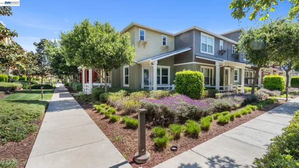 $898,000 | 400 Persimmon Common, Unit 7, Livermore, CA 94551