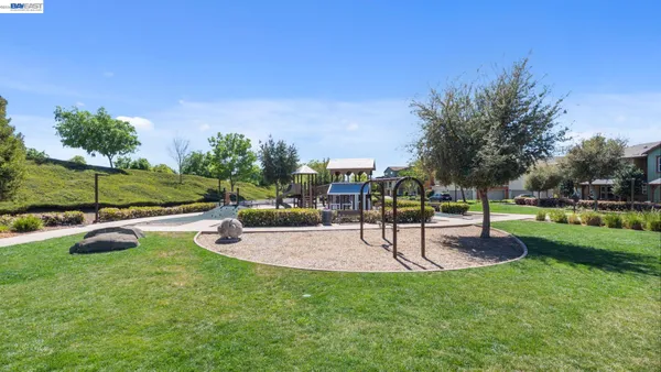 $898,000 | 400 Persimmon Common, Unit 7, Livermore, CA 94551