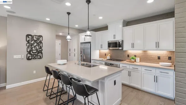 $898,000 | 400 Persimmon Common, Unit 7, Livermore, CA 94551