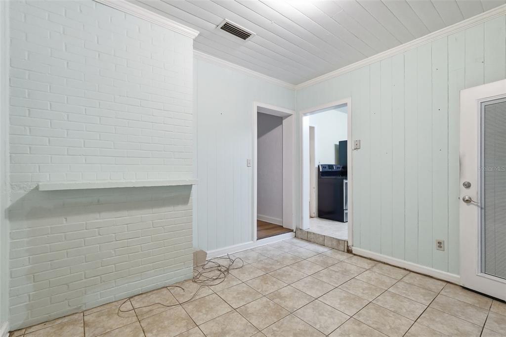 1423 Northwest 11th Road Gainesville, FL 32605 - Photo 16 of 42