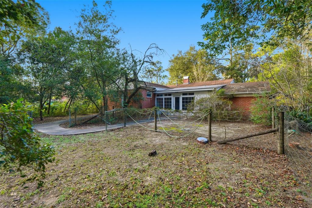 1423 Northwest 11th Road Gainesville, FL 32605 - Photo 31 of 42