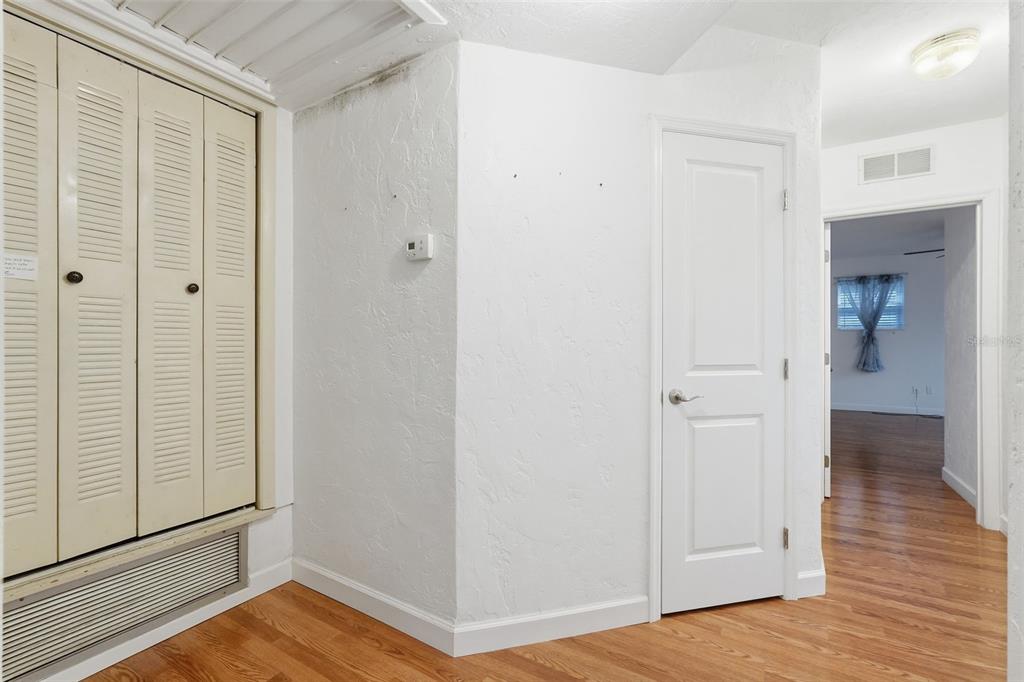 1423 Northwest 11th Road Gainesville, FL 32605 - Photo 6 of 42