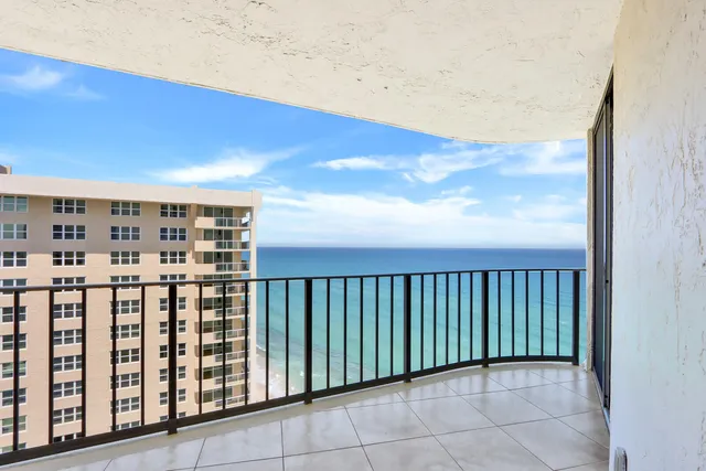 $4,000 | 5420 North Ocean Drive, Unit 1703, Singer Island, FL 33404
