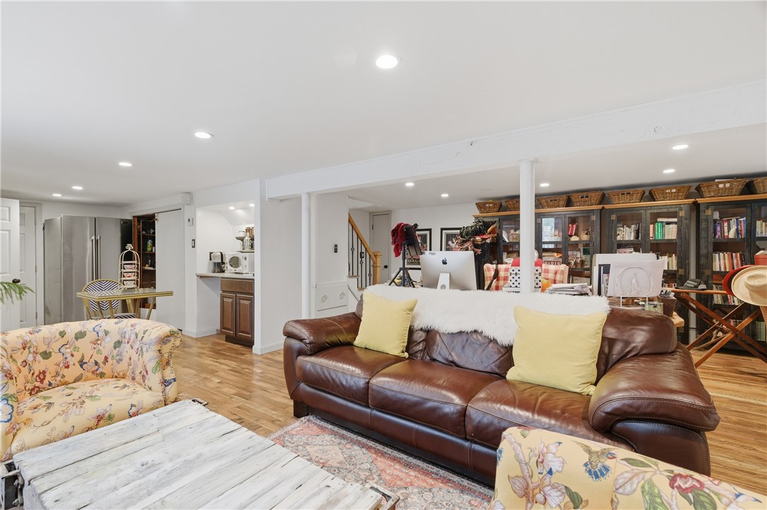 315 Angell Road Lincoln, RI 02865 - Photo 22 of 31 Gallery Image 22