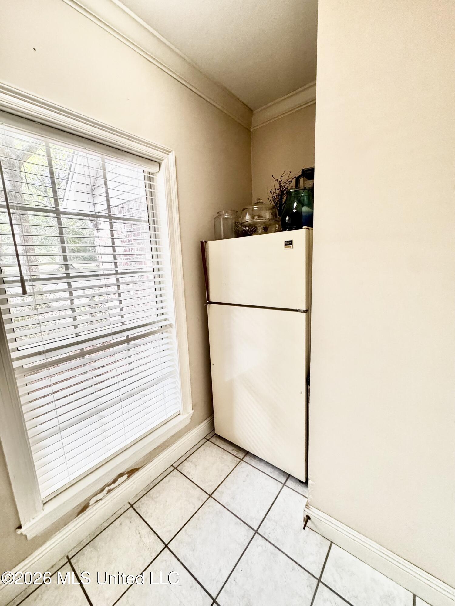 16210 McKay Road Gulfport, MS 39503 - Photo 25 of 60 Laundry room