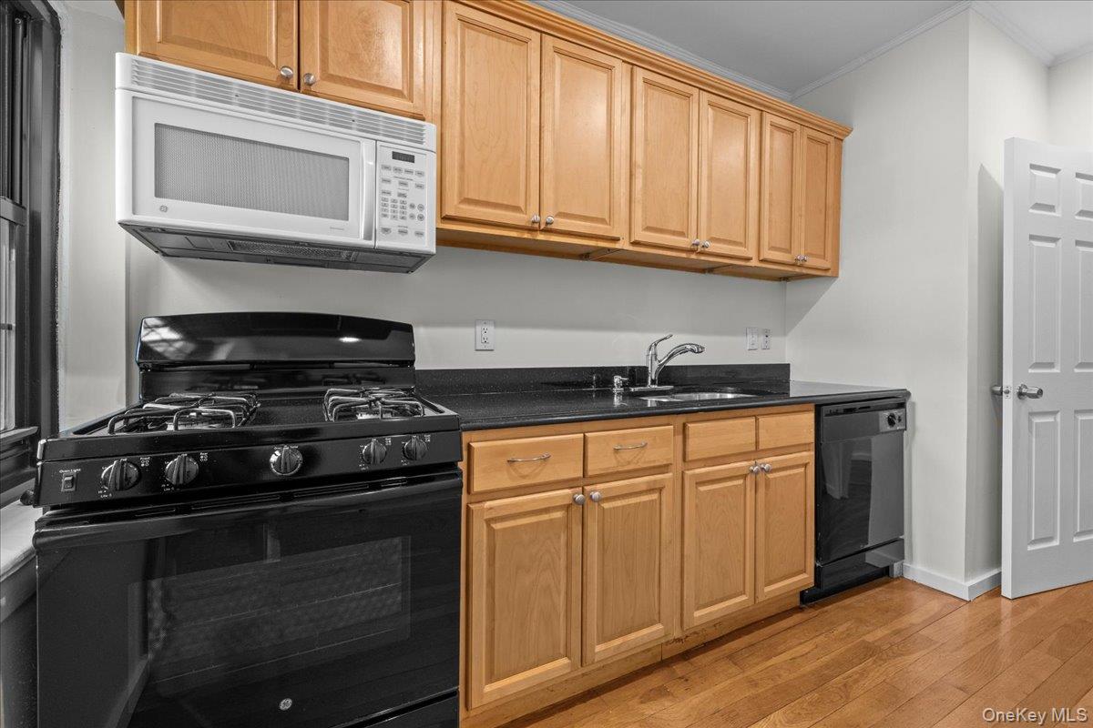 1440 Boston Post Road, Unit 2I Larchmont, NY 10538 - Photo 8 of 20