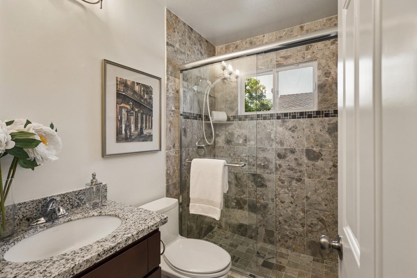 12882 Viscaino Road Los Altos Hills, CA 94022 - Photo 18 of 52