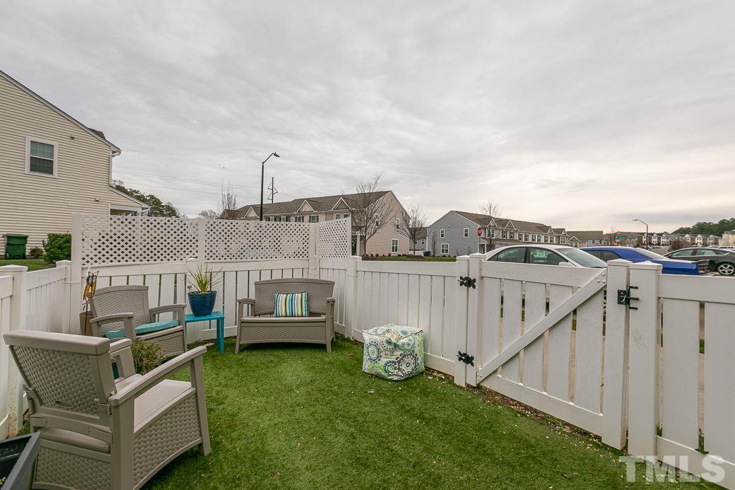 941 Ileagnes Road Raleigh, NC 27603 - Photo 9 of 11