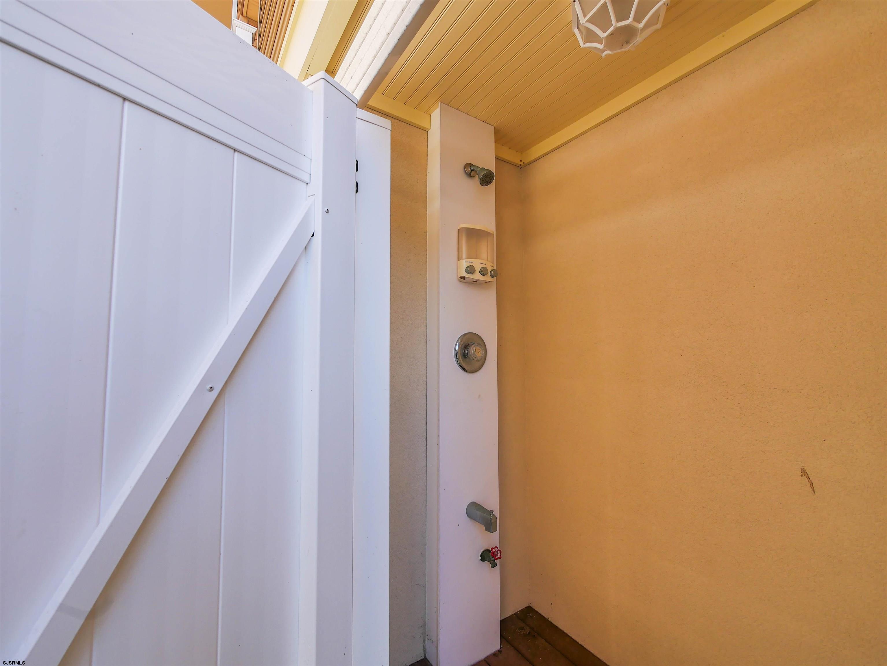 16 North Decatur Avenue, Unit 1 Margate City, NJ 08402 - Photo 24 of 29 a bathroom with a shower