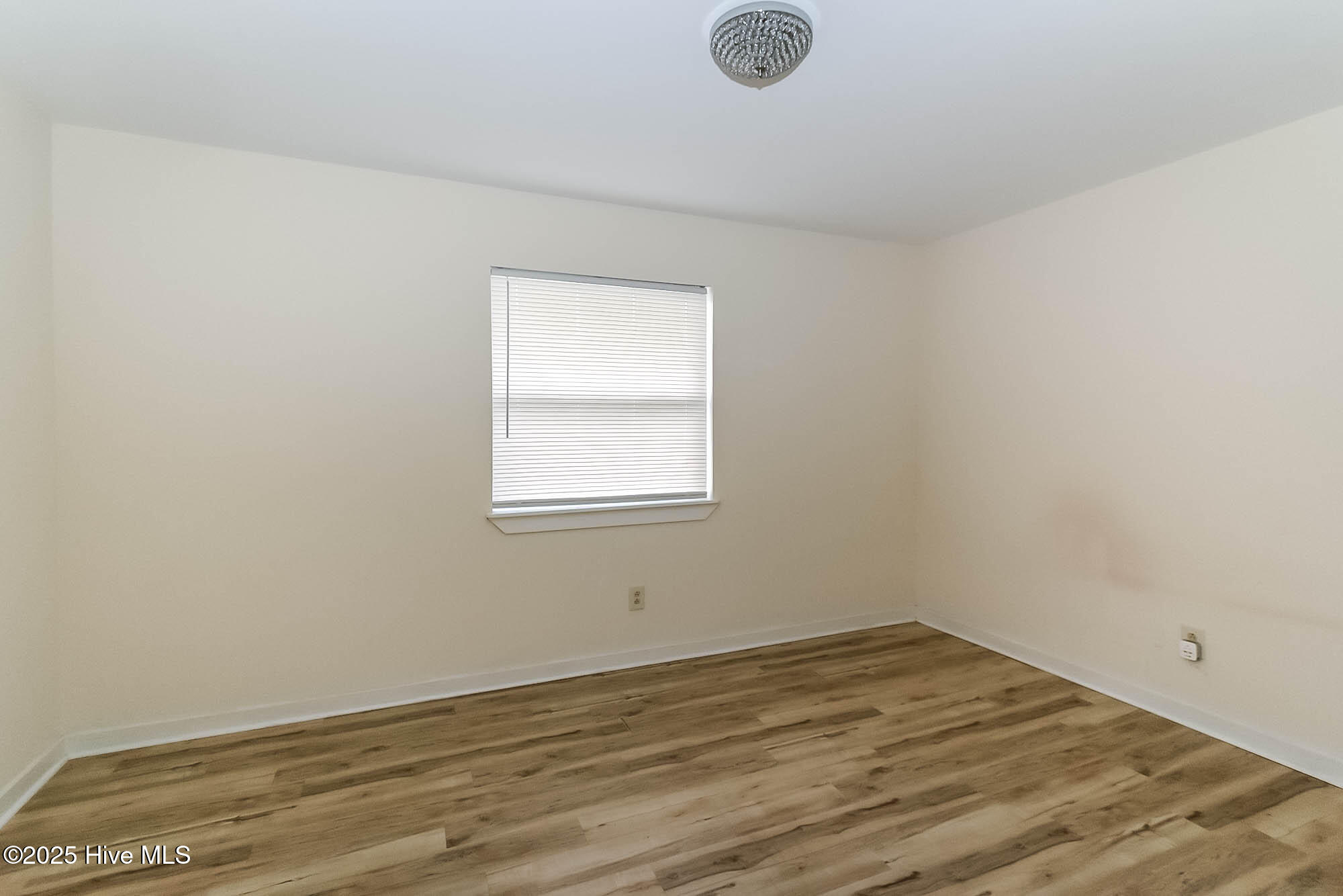 201 Shipman Road, Unit E20 Havelock, NC 28532 - Photo 11 of 12 IMG_4625