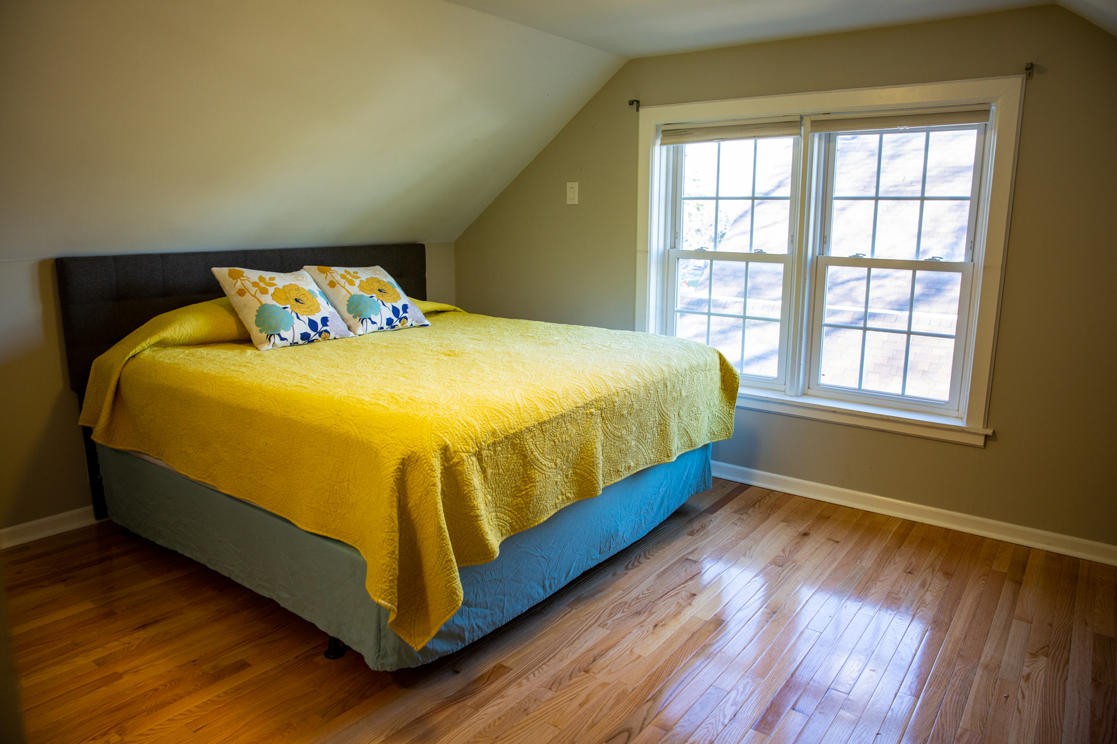 2453 South 3rd Avenue North Riverside, IL 60546 - Photo 12 of 17 a blue bed sitting in a bedroom next to a window